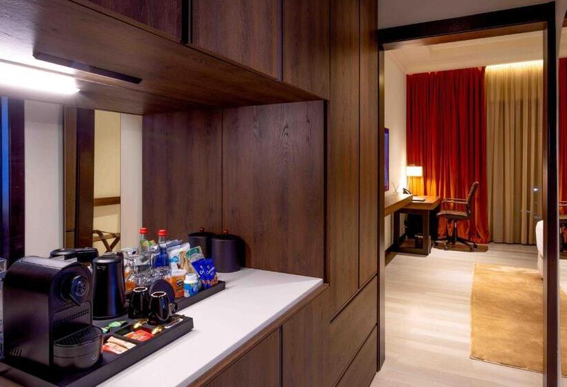 Люкс Повышенной Комфортности, D Avenue Boutique Hotel Accra