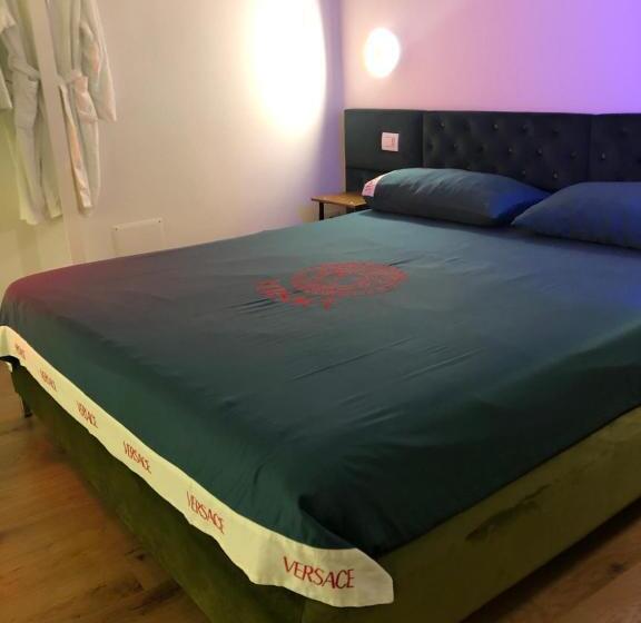 디럭스 룸, Suite61