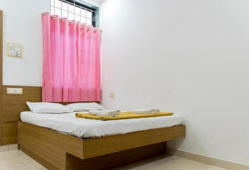 Номер Deluxe, Arambol Plaza Beach Resort
