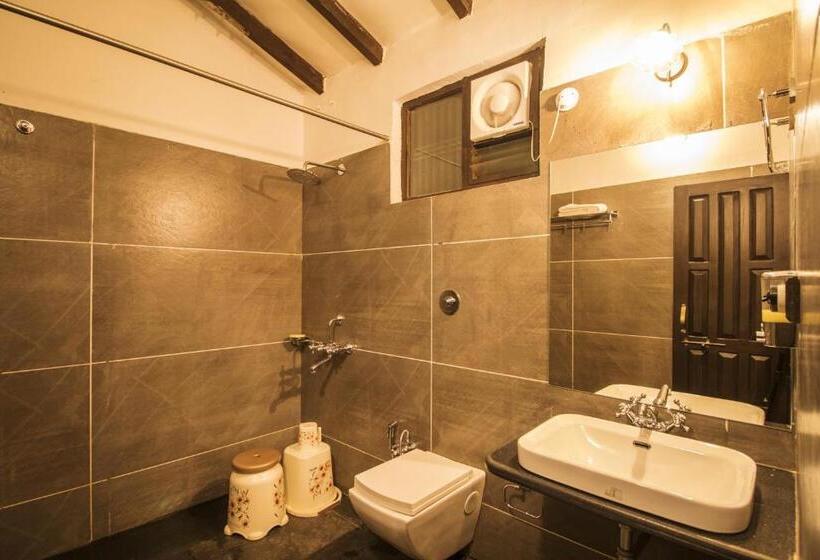 Дом 1 Спальня, Wowstayz Pachmarhi Ecotel
