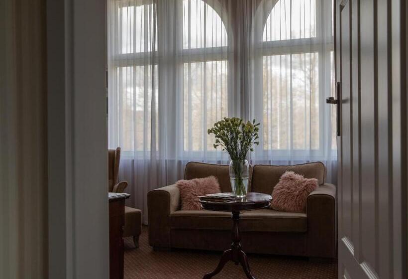 Номер Deluxe, Dębowy Biowellness & Spa Góry Sowie
