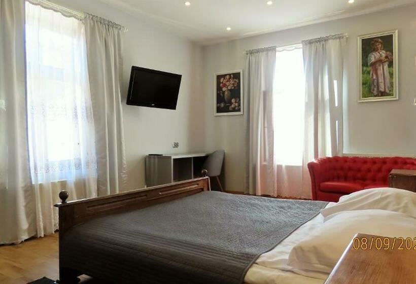 Апартаменты Deluxe 1 Спальня, Euro Apart