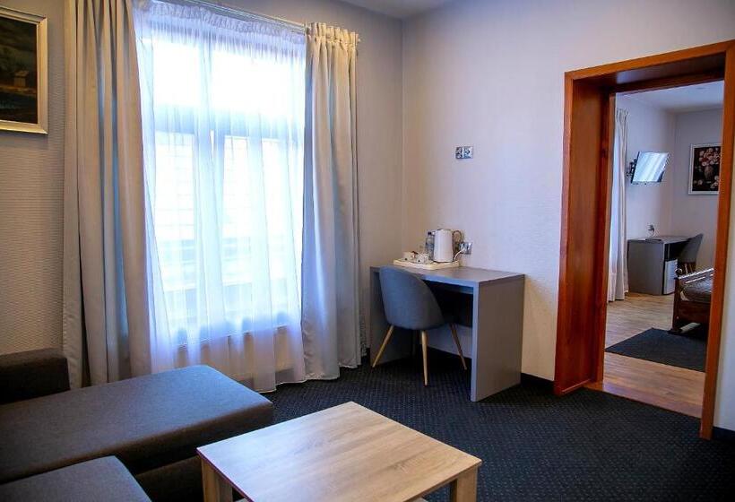 Апартаменты Deluxe 1 Спальня, Euro Apart