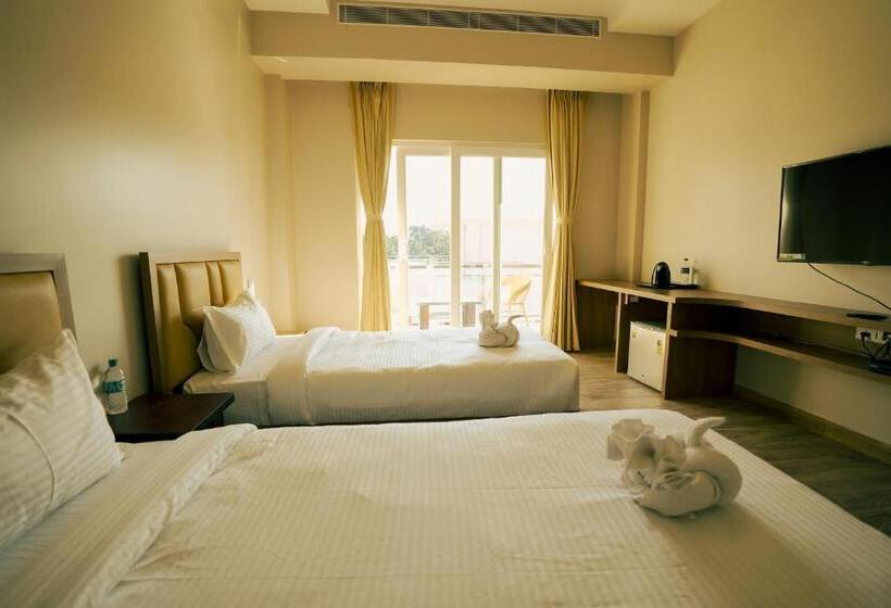 标准间带阳台, Finn S Weaver Resort, Kaziranga
