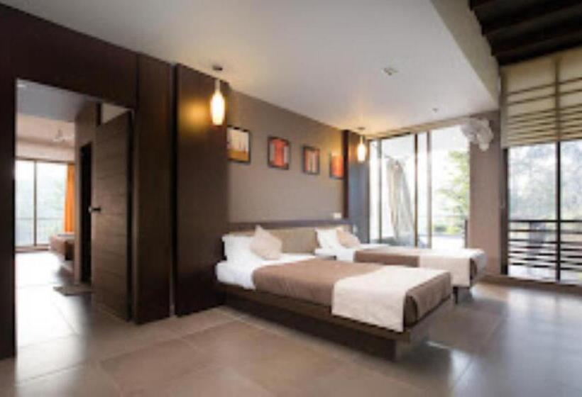 Президентский Люкс, Chateau Woods Kerala