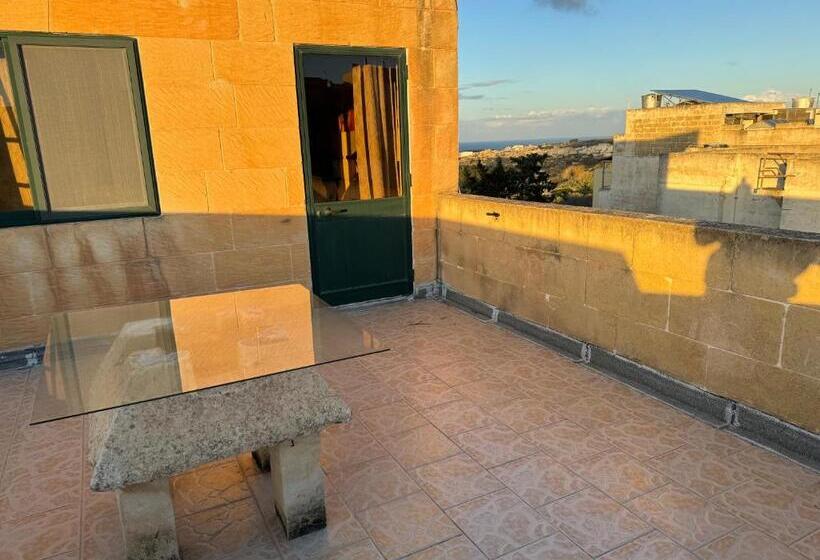 اتاق استاندارد با بالکن, Tal Bir Farmhouse