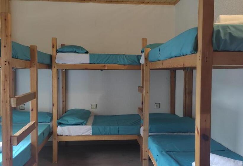 Семейное Студио, Albergue Villanúa Tritón   4 Hab   Máx 14 Personas