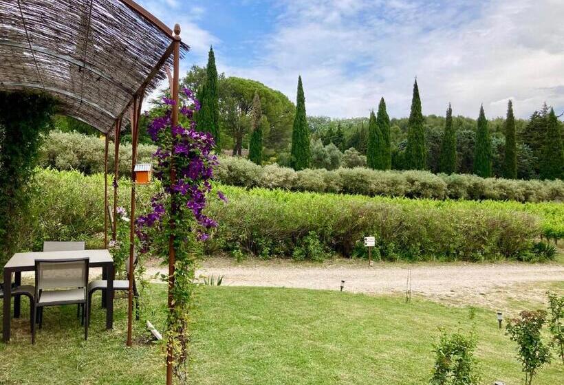 Вилла с 1 спальней и бассейном, Domaine Des Lavarines