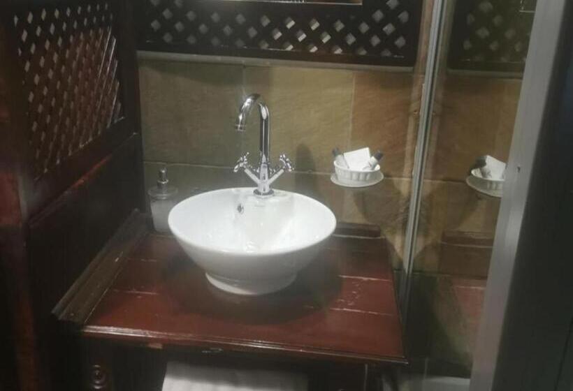 Номер Стандарт, Tom S Place Guest House