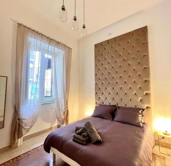اتاق کلاسیک چهارنفره, Aristocasa B&b Luxury Rooms