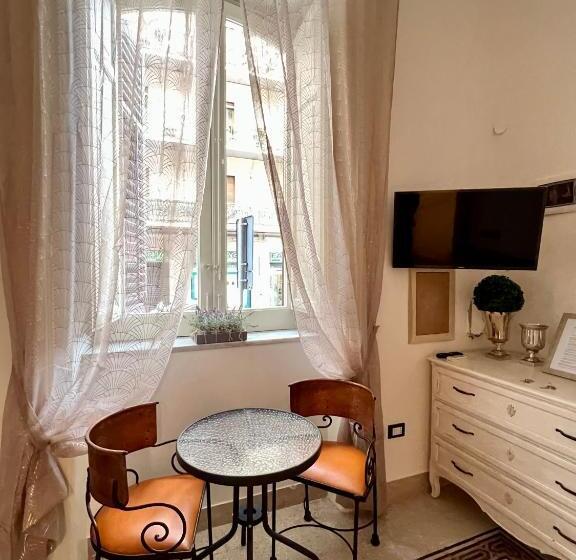 اتاق استاندارد با تخت بزرگ, Aristocasa B&b Luxury Rooms