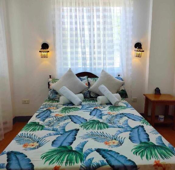 اتاق استاندارد با بالکن, Farmer’s Cafe Villas