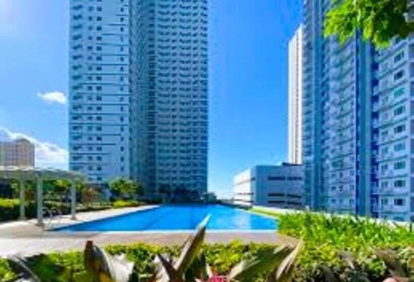 套房带泳池景, Grass Residences   Where Else Sm North