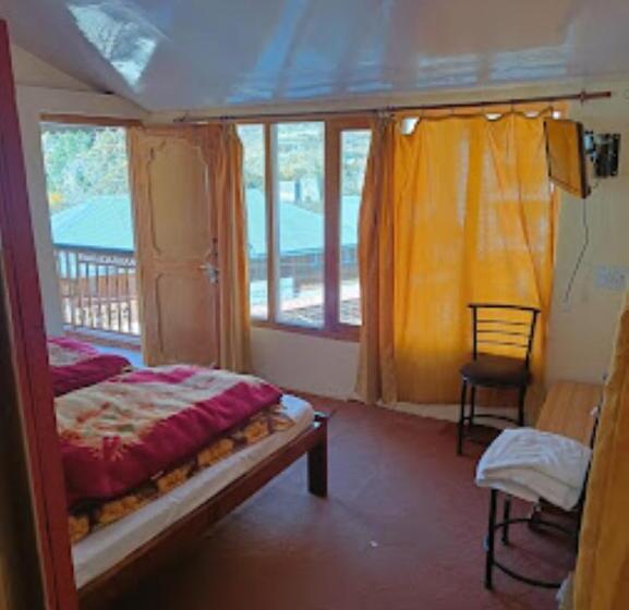 4인용 스탠다드 룸, Shivalik Kitchen Home Stay , Harsil