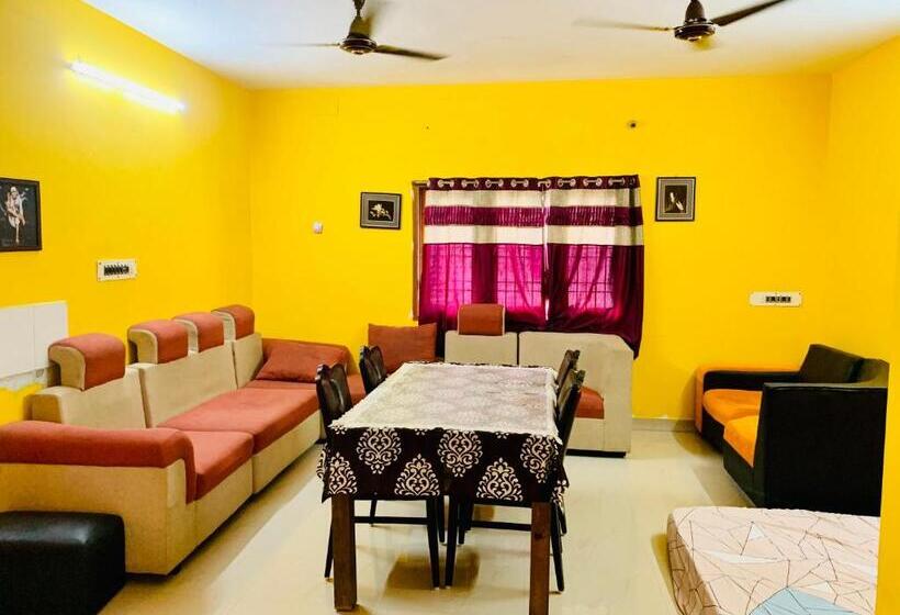 Family Suite, Ramkarthik Villa Guest House