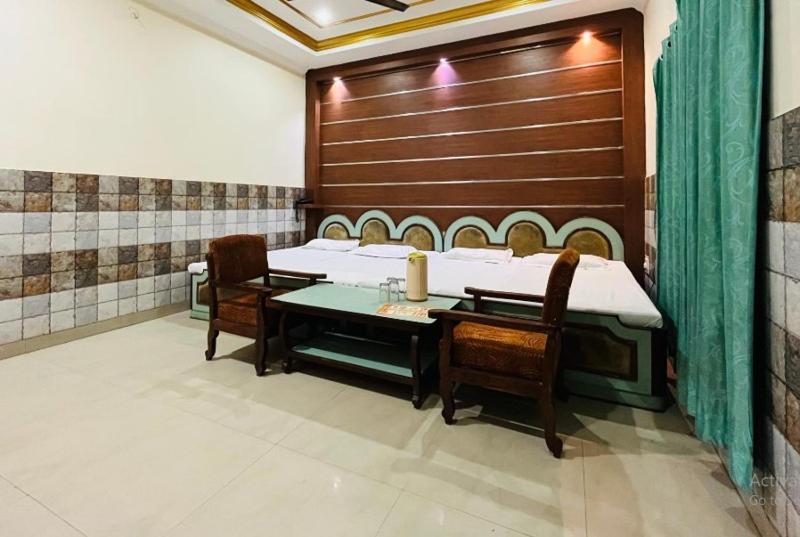 Семейный Номер Deluxe, Shri Ram Hotel , Ayodhya