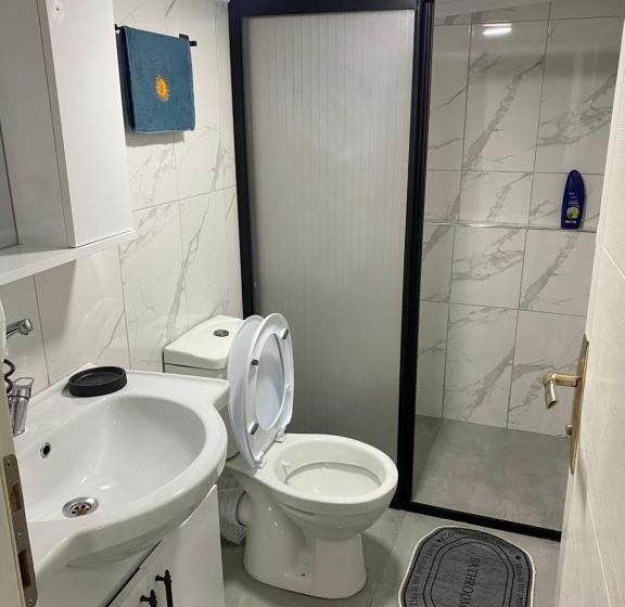 Студия Стандарт, Yeldeği̇rmeni̇ Otel