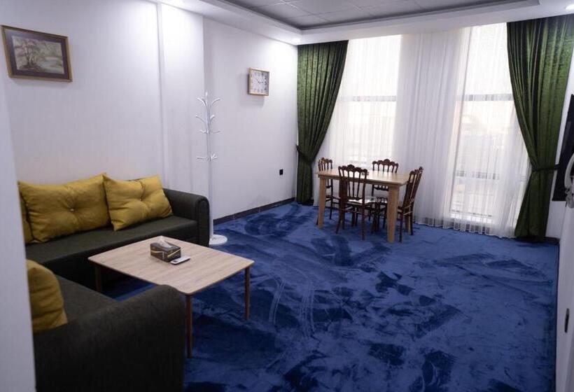 سوییت لوکس, Motel Danzha