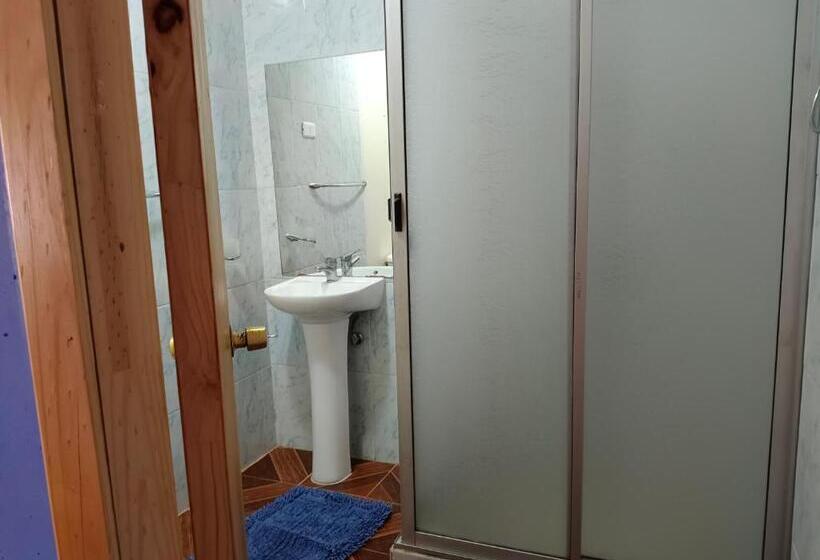 Номер Стандарт, Hostal Kaiheke