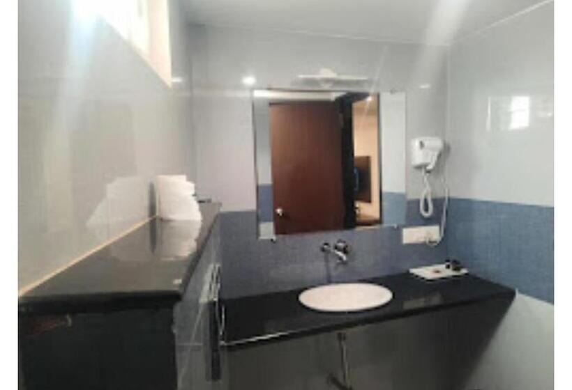 Номер Deluxe, Sharon Residency Madhya Pradesh