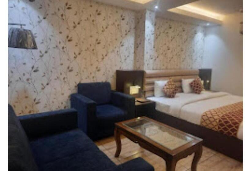 Номер Deluxe Кровать Кинг, Sharon Residency Madhya Pradesh