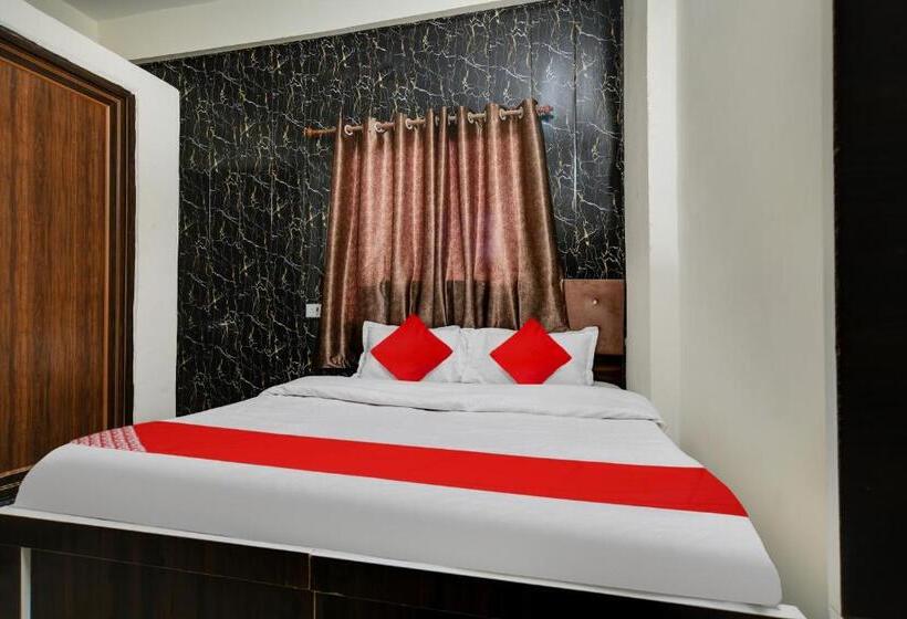 Standardzimmer, O Nitya
