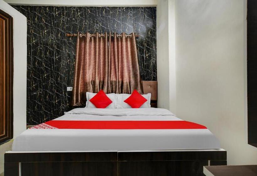Standardzimmer, O Nitya