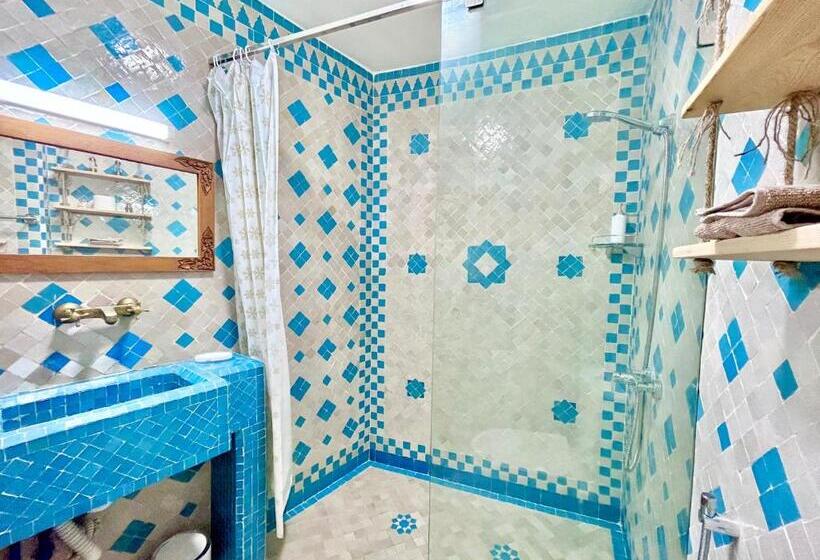 اتاق استاندارد با تراس, Riad Noor Medina