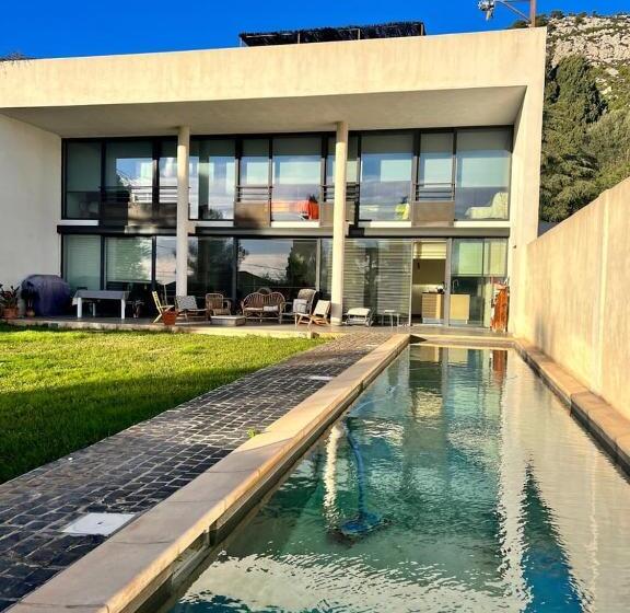 خانه 1 خوابه, Version Sud  Prestigieuse Villa Au Mont Faron