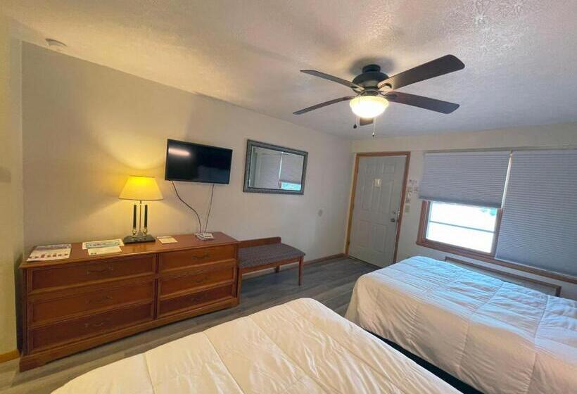 Номер Deluxe, Plantation Motel
