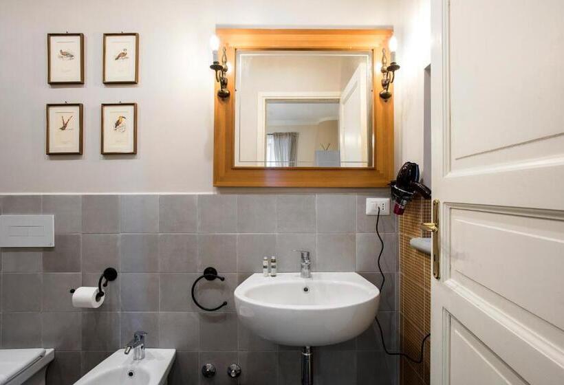 اتاق لوکس, B&b La Sosta   Vista Esclusiva Chiesa Di Santa Rosa