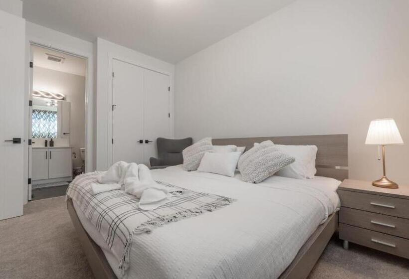 スタンダードルーム, Room 2 Of Lovely Home, Montgomery Downtown Calgary