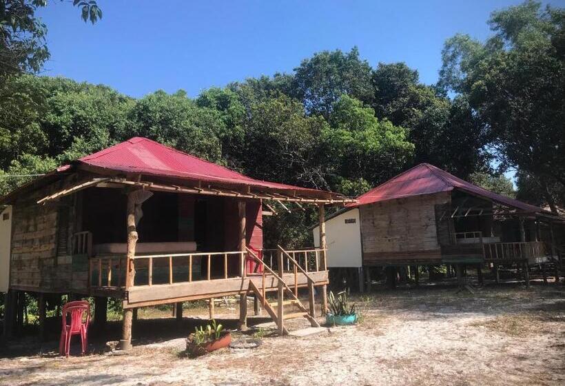 海景标准间带阳台, Naks Shack