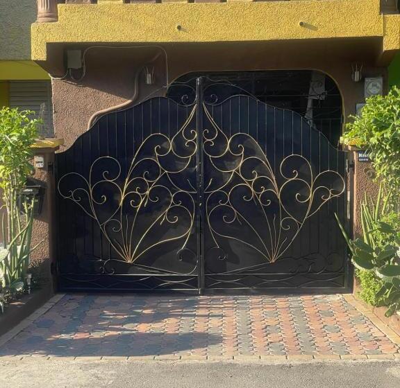 اتاق استاندارد یک نفره, Jamaican J Home