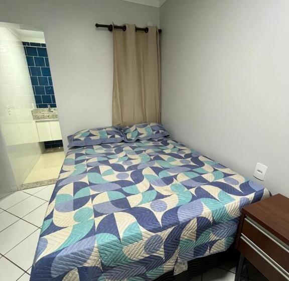标准三人间, Residencial Berakah