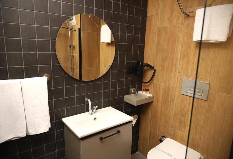 اتاق اکونومی, Rush Hotel Tokat