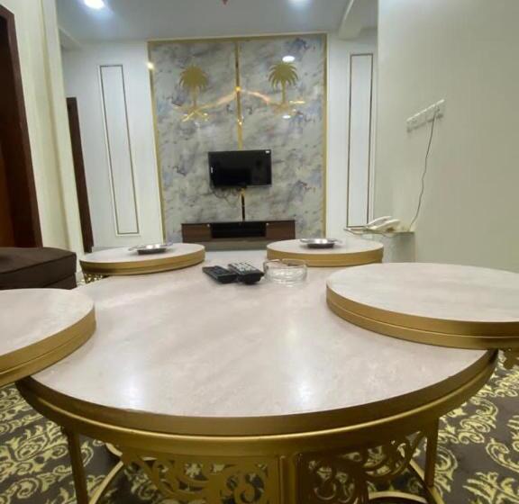 Апартаменты 2 Спальни, سكناي رفحاء