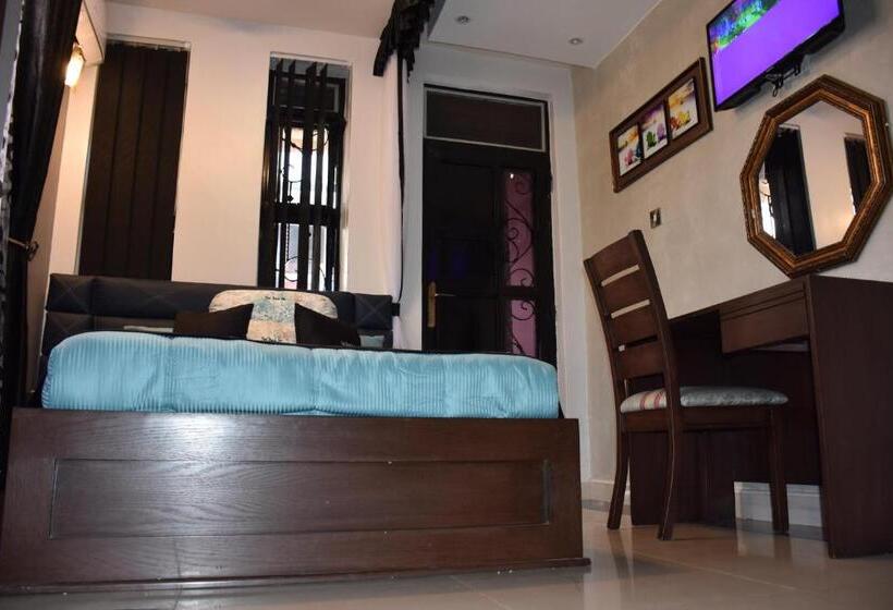 اتاق لوکس, Pent House Inn Namugongo