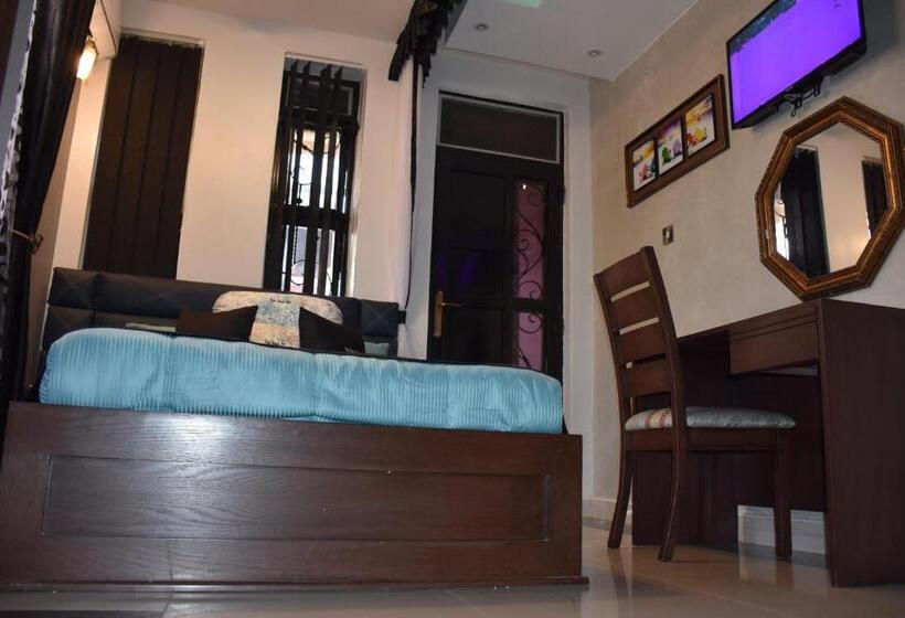 اتاق لوکس, Pent House Inn Namugongo