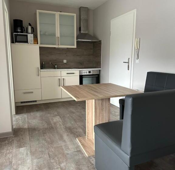 スタンダードスタジオ, Monteur Zimmer Bad Bentheim