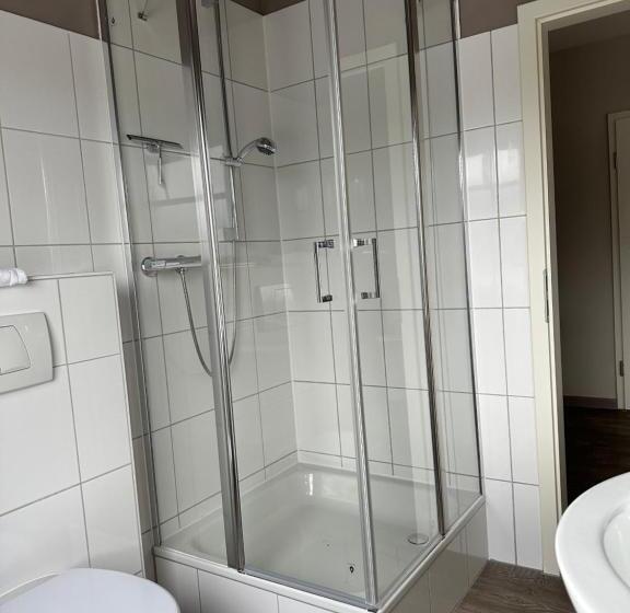 スタンダードスタジオ, Monteur Zimmer Bad Bentheim