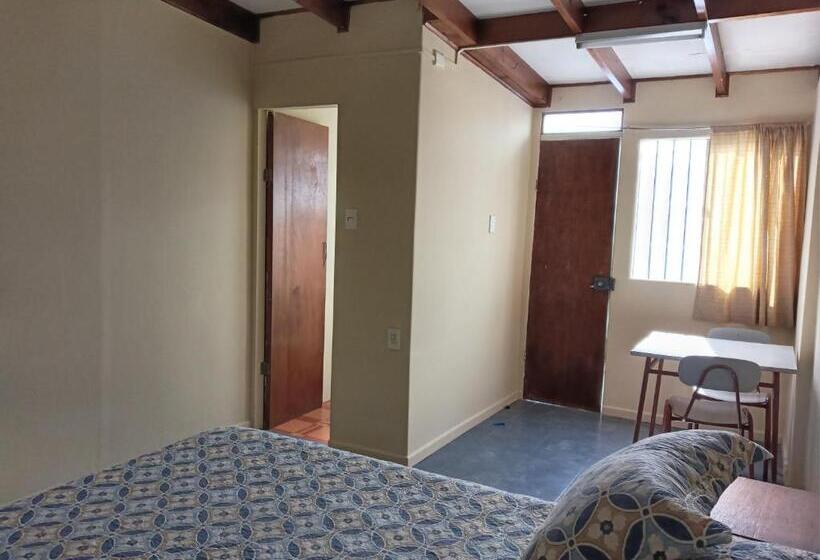 Номер Стандарт, Hostal Amunategui