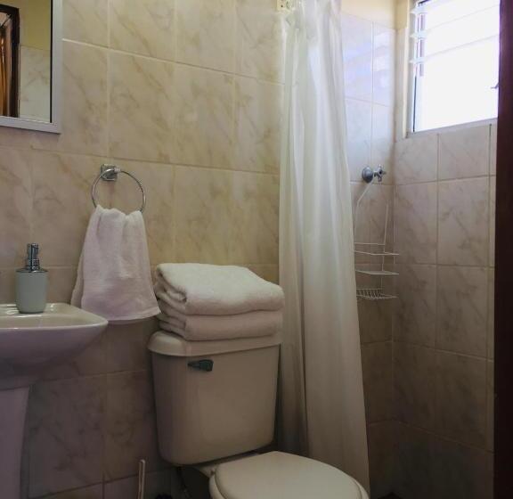Номер Стандарт, Hostal Amunategui