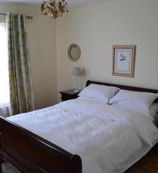 اتاق لوکس, Guaire House Killarney