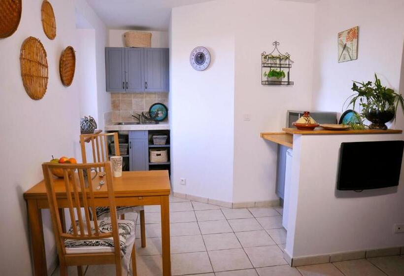 Номер Стандарт, Bed And Breakfast La Maison De Nathalie