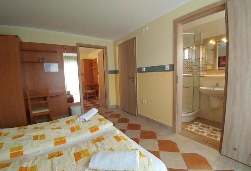 Семейный Номер, Green Guesthouse Balatonfüred