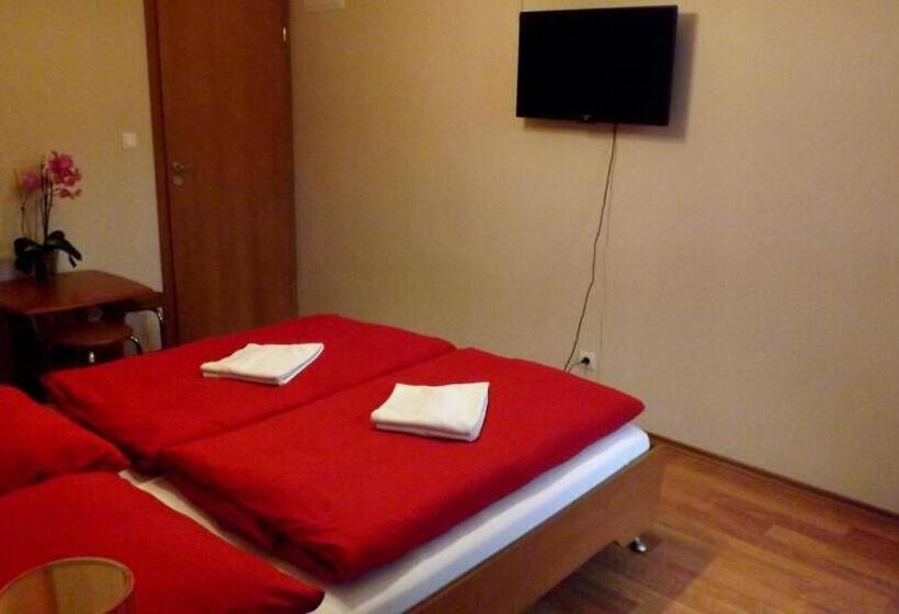 Номер Deluxe с Балконом, Guest House Penzión Fortuna