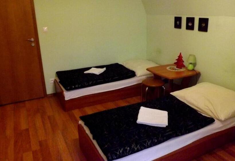 Номер Стандарт с Балконом, Guest House Penzión Fortuna
