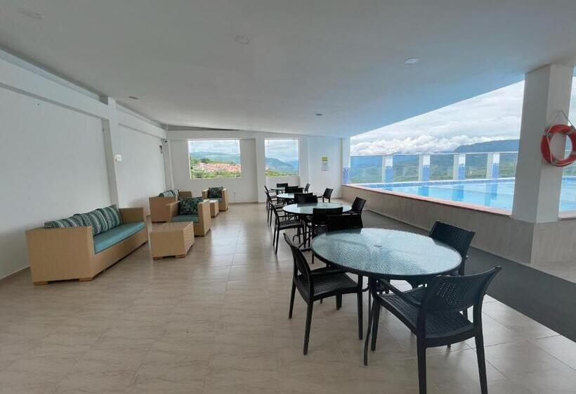 Апартаменты 2 Спальни, Apartahotel San Gil Plaza   Bed & Coffee