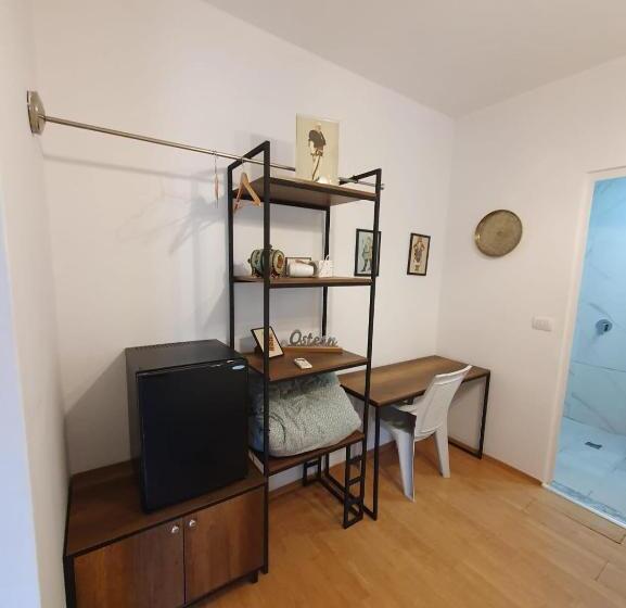 디럭스 룸, Budget Retreat Tirana & Studios